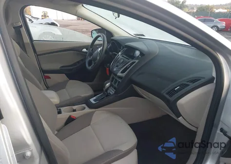 2014 Ford Focus Se z USA, uszkodzony, nr VIN 1FADP3F28EL304406